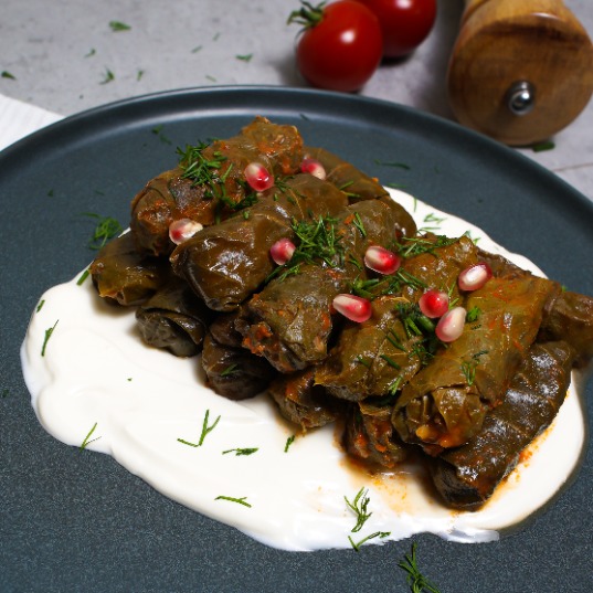 ԹՓՈՎ ՏՈԼՄԱ DOLMA WITH GRAPE LEAVES